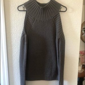 Small Elan off the shoulder sweater